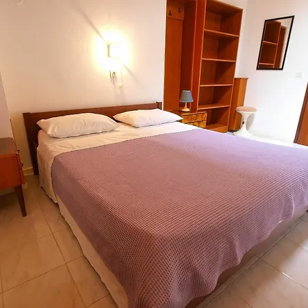 Milka 442 Apartment